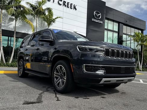 Used 2023 Jeep Wagoneer Series II image 31