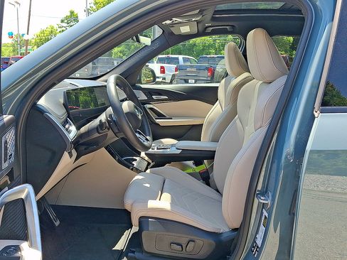 Used 2025 BMW X1 xDrive28i w/ Technology Package AWD/4WD image 11