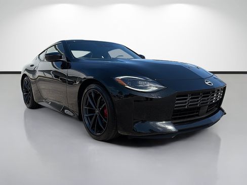 Used 2024 Nissan Z Performance w/ Floor Mat Package RWD image 7