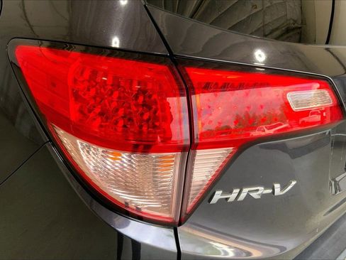 Used 2017 Honda HR-V EX image 29