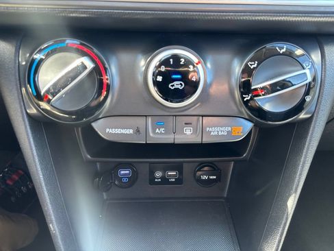 Used 2020 Hyundai Kona SEL AWD/4WD image 26