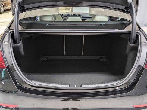 New 2025 Mercedes-Benz C 300 4MATIC Sedan image 18