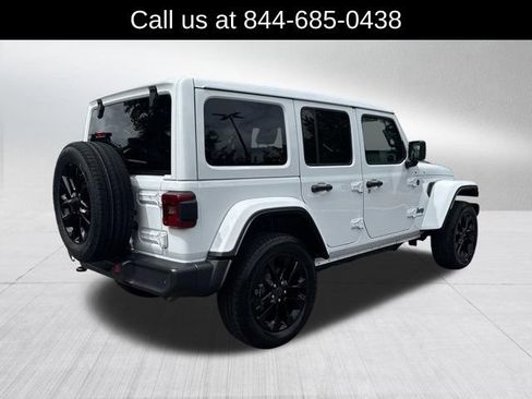 Certified 2025 Jeep Wrangler Unlimited Sahara w/ Safety Group AWD/4WD image 5