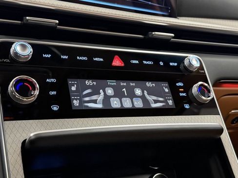 New 2026 Genesis GV80 3.5T Advanced image 19