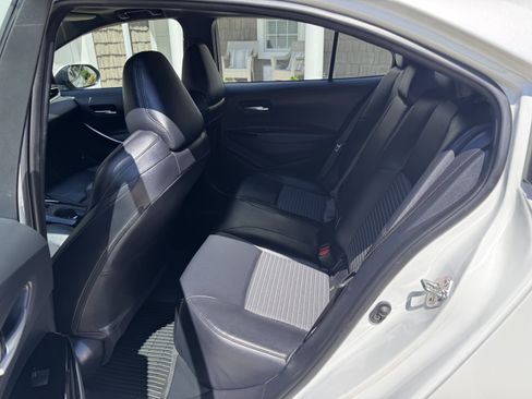 Used 2020 Toyota Corolla XSE FWD image 13