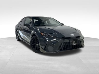 Used 2025 Toyota Camry SE w/ Multimedia Upgrade Package