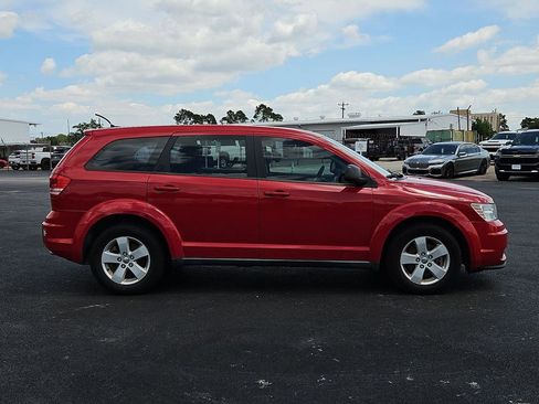 Used 2013 Dodge Journey American Value Package w/ Flexible Seating Group FWD image 18