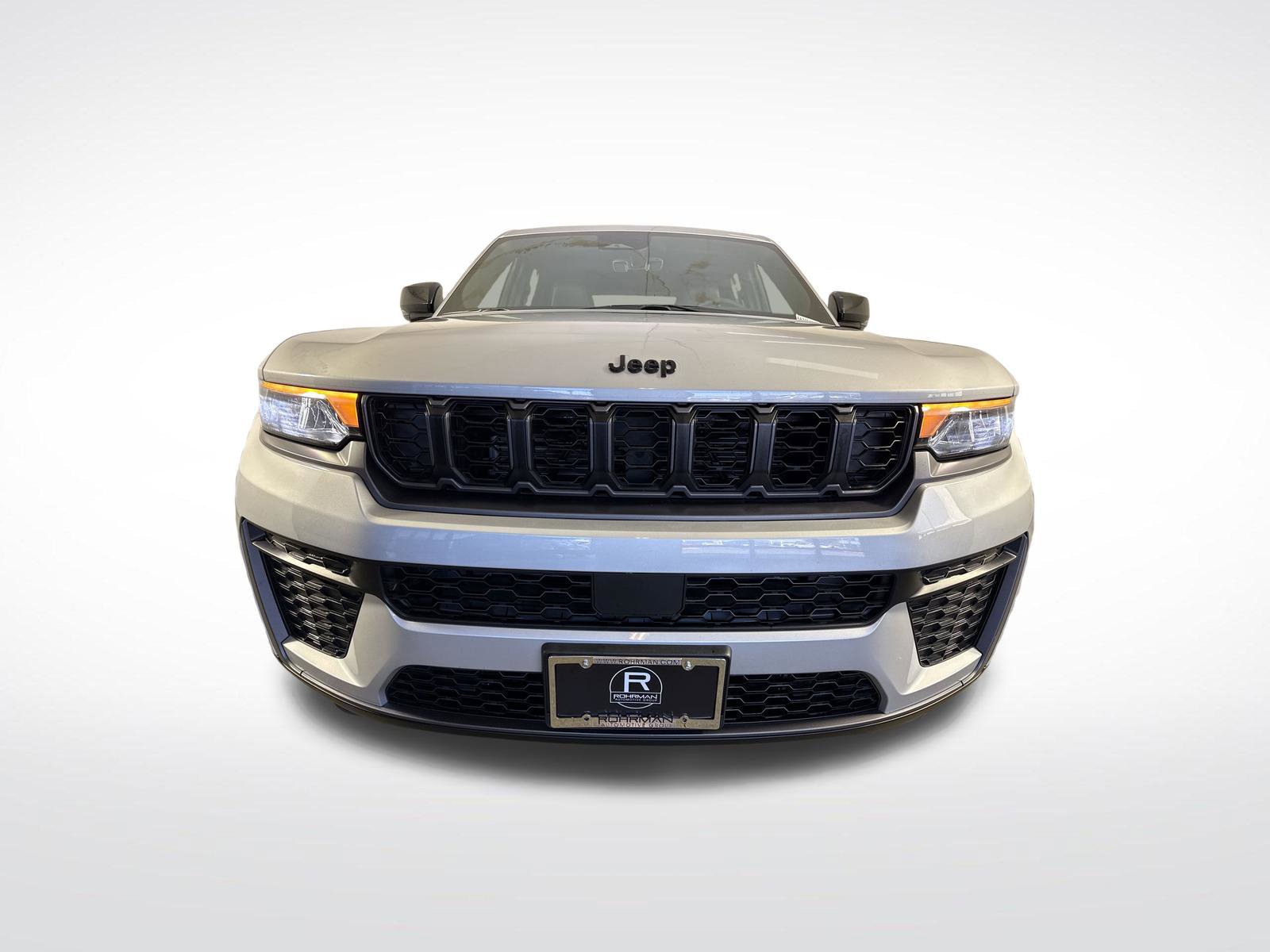 Used 2026 Jeep Grand Cherokee Altitude AWD/4WD image 27