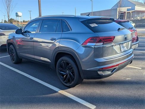 Certified 2023 Volkswagen Atlas Cross Sport SE w/ Panoramic Sunroof Package image 4