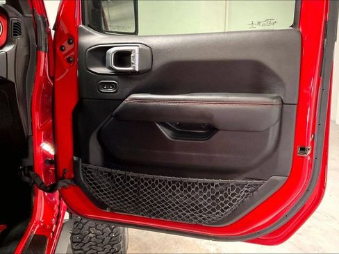 Used 2020 Jeep Gladiator Rubicon w/ Dual Top Group AWD/4WD image 23