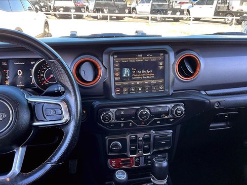 Used 2022 Jeep Gladiator Mojave w/ Trailer Tow Package image 6