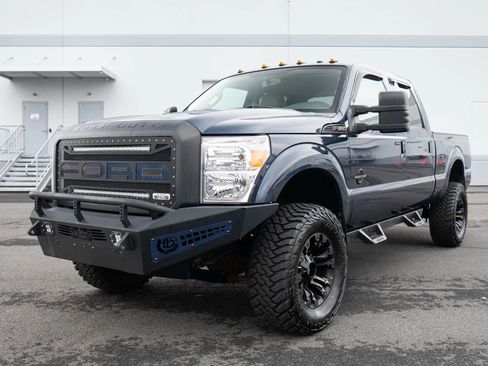 Used 2013 Ford F350 Lariat w/ Chrome Pkg image 2