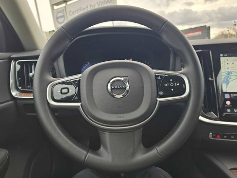 Certified 2025 Volvo V60 B5 Cross Country Plus image 25