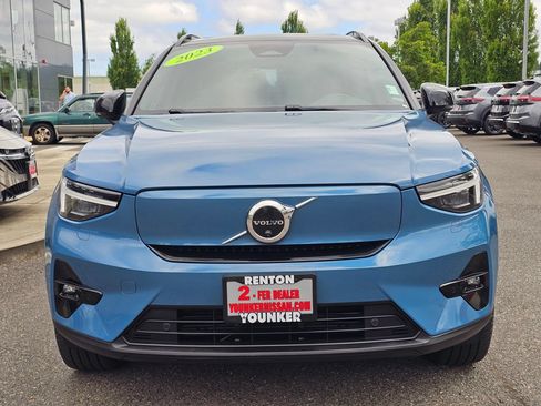 Used 2023 Volvo XC40 Recharge Ultimate w/ Protection Package Premier AWD/4WD image 2