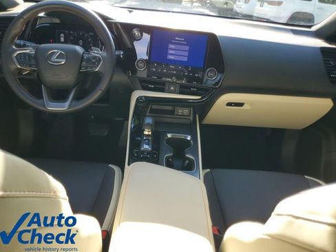 Used 2024 Lexus NX 250 FWD w/ Cold Area Package image 15