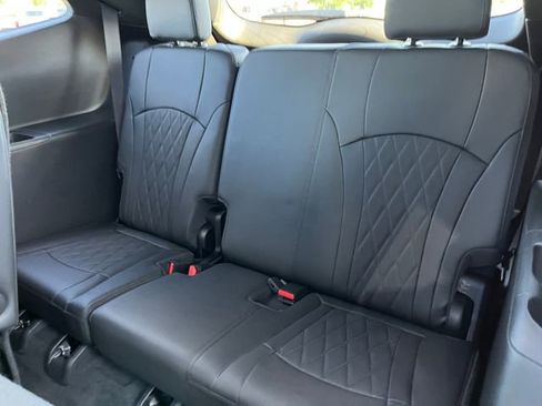 Used 2023 Buick Enclave Avenir w/ Avenir Technology Package FWD image 15