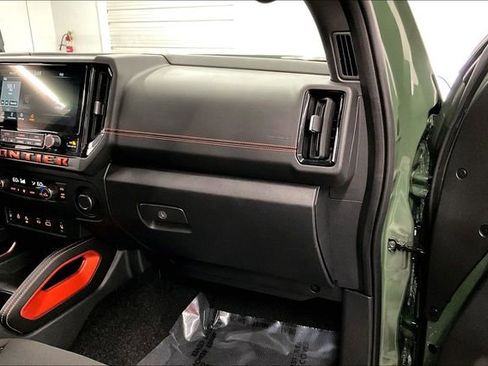 Used 2026 Nissan Frontier PRO-4X w/ Pro-4x Convenience Package AWD/4WD image 19