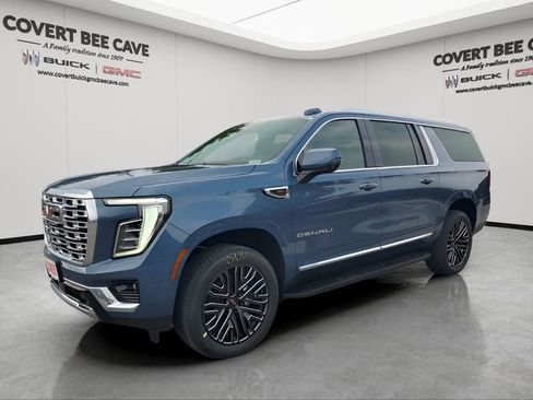 New 2026 GMC Yukon XL Denali w/ LPO, Floor Liner Package image 3