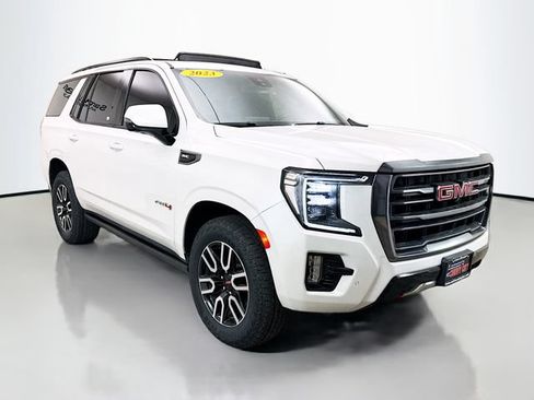 Used 2023 GMC Yukon AT4 w/ AT4 Premium Package AWD/4WD image 2