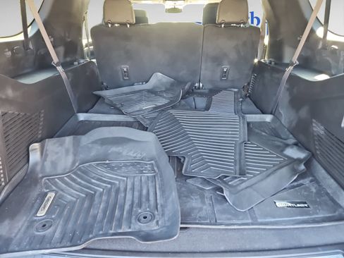 Used 2021 Chevrolet Suburban RST w/ Rear Media and Nav Package image 4