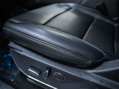 Certified 2024 Ford F150 Lariat w/ Equipment Group 502A High image 44