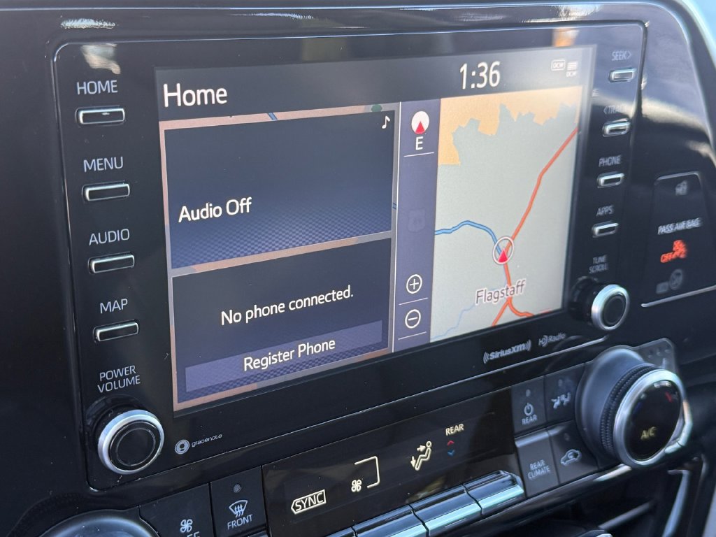 Certified 2022 Toyota Highlander XLE AWD/4WD image 37