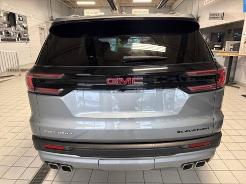 Used 2025 GMC Acadia Elevation image 4