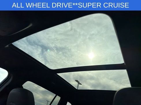 Used 2025 Buick Enclave Avenir w/ Super Cruise Package image 29