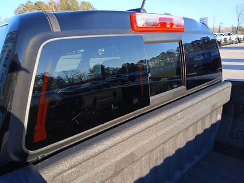 Used 2024 Chevrolet Colorado Trail Boss image 7