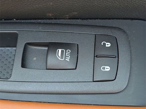 New 2026 Chrysler Pacifica Pinnacle image 36