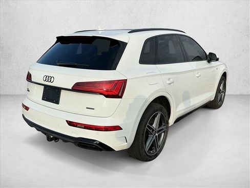Used 2023 Audi Q5 e Premium Plus w/ Premium Plus Package image 5