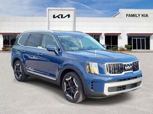 Used 2024 Kia Telluride EX w/ EX Captain's Chair Package FWD image 1