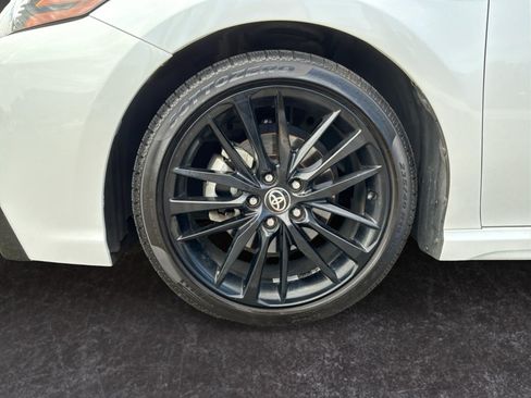 Used 2021 Toyota Camry XSE w/ Navigation Package FWD image 9