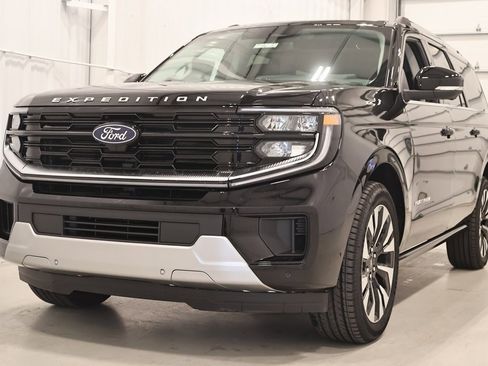 New 2025 Ford Expedition Max Platinum w/ Platinum Ultimate Package image 4
