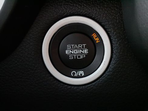 Used 2022 RAM 1500 Laramie AWD/4WD image 28