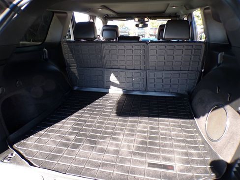 Used 2021 Jeep Grand Cherokee Overland image 23