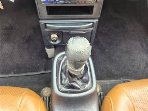 Used 2002 Toyota MR2 RWD image 13