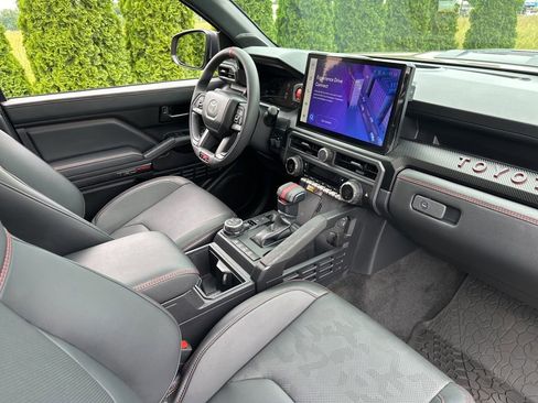 Certified 2025 Toyota Tacoma TRD Pro AWD/4WD image 35