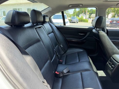 Used 2011 BMW 328i xDrive Sedan AWD/4WD image 22