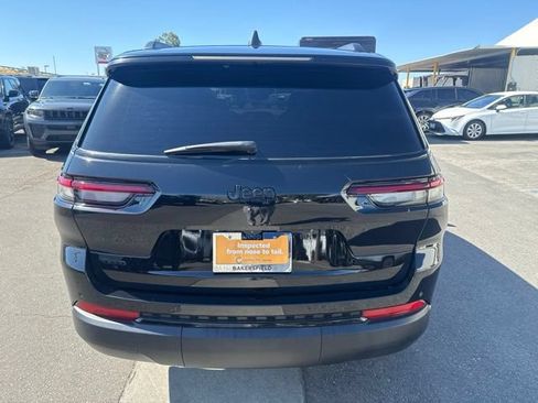 Certified 2023 Jeep Grand Cherokee L Altitude AWD/4WD image 4