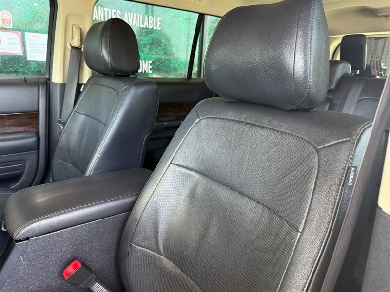 Used 2016 Ford Flex Limited FWD image 17