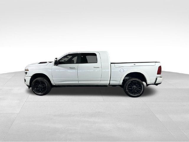 Used 2025 RAM 2500 Limited AWD/4WD image 2