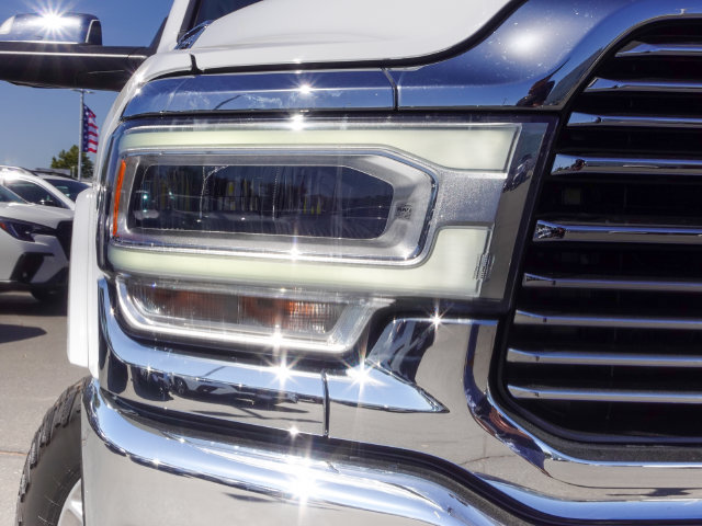 Used 2020 RAM 2500 Laramie AWD/4WD image 3