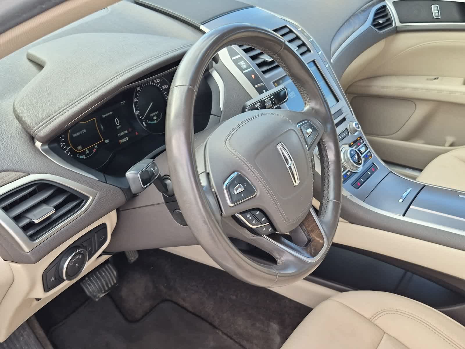 Used 2017 Lincoln MKZ Select FWD image 10