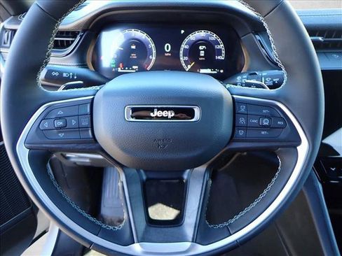 New 2026 Jeep Grand Cherokee Limited image 16