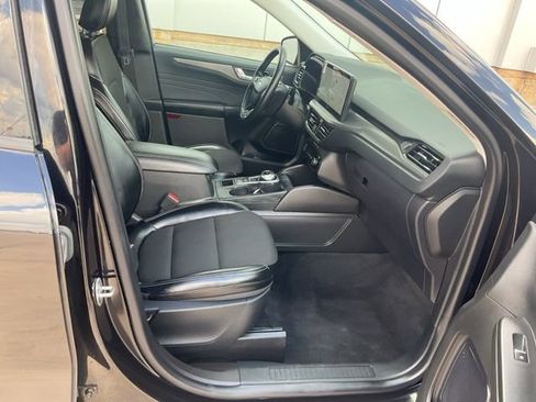 Used 2024 Ford Escape SE FWD image 31