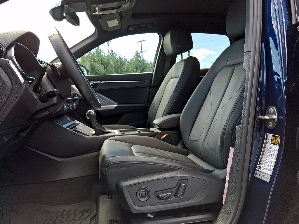 Used 2023 Audi Q3 2.0T Premium Plus w/ Premium Plus Package AWD/4WD image 15