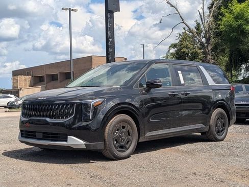 New 2026 Kia Carnival FWD image 2