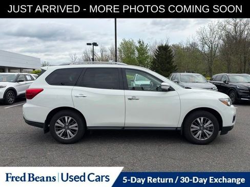 Used 2019 Nissan Pathfinder SV AWD/4WD image 8