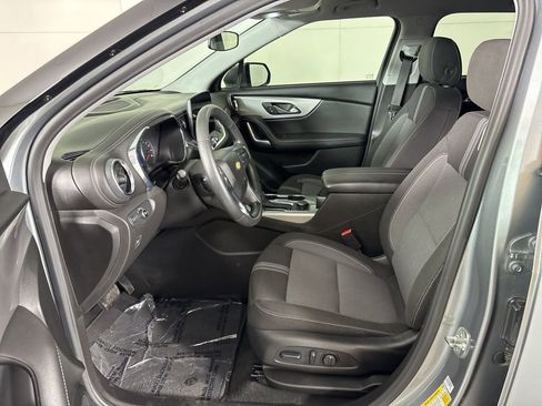 Used 2025 Chevrolet Blazer LT image 18